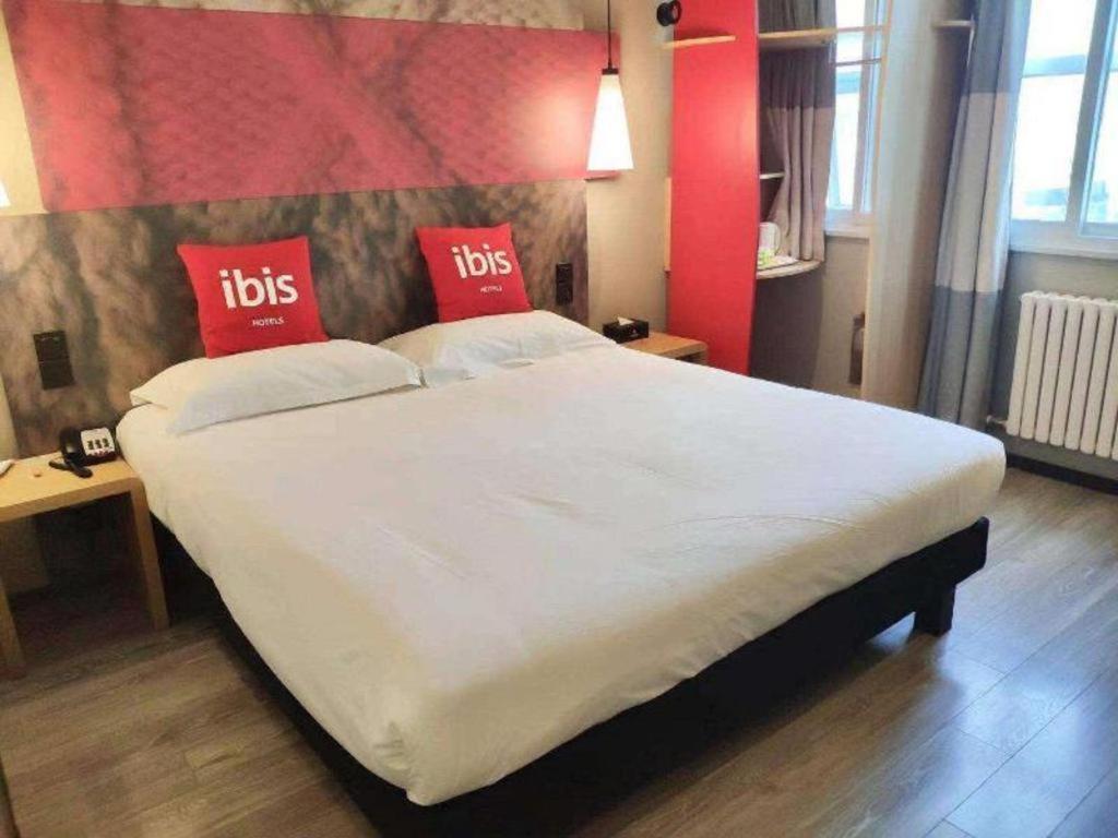 Отель Ibis Shenyang North Station Экстерьер фото
