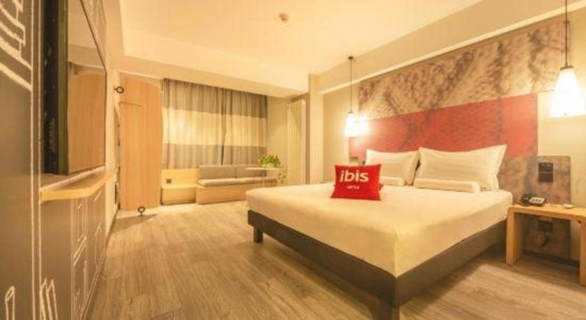 Отель Ibis Shenyang North Station Экстерьер фото
