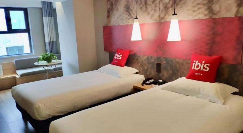 Отель Ibis Shenyang North Station Экстерьер фото